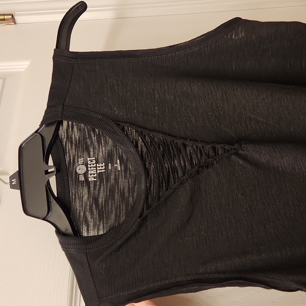 SO perfect tee sleeveless with strappy front